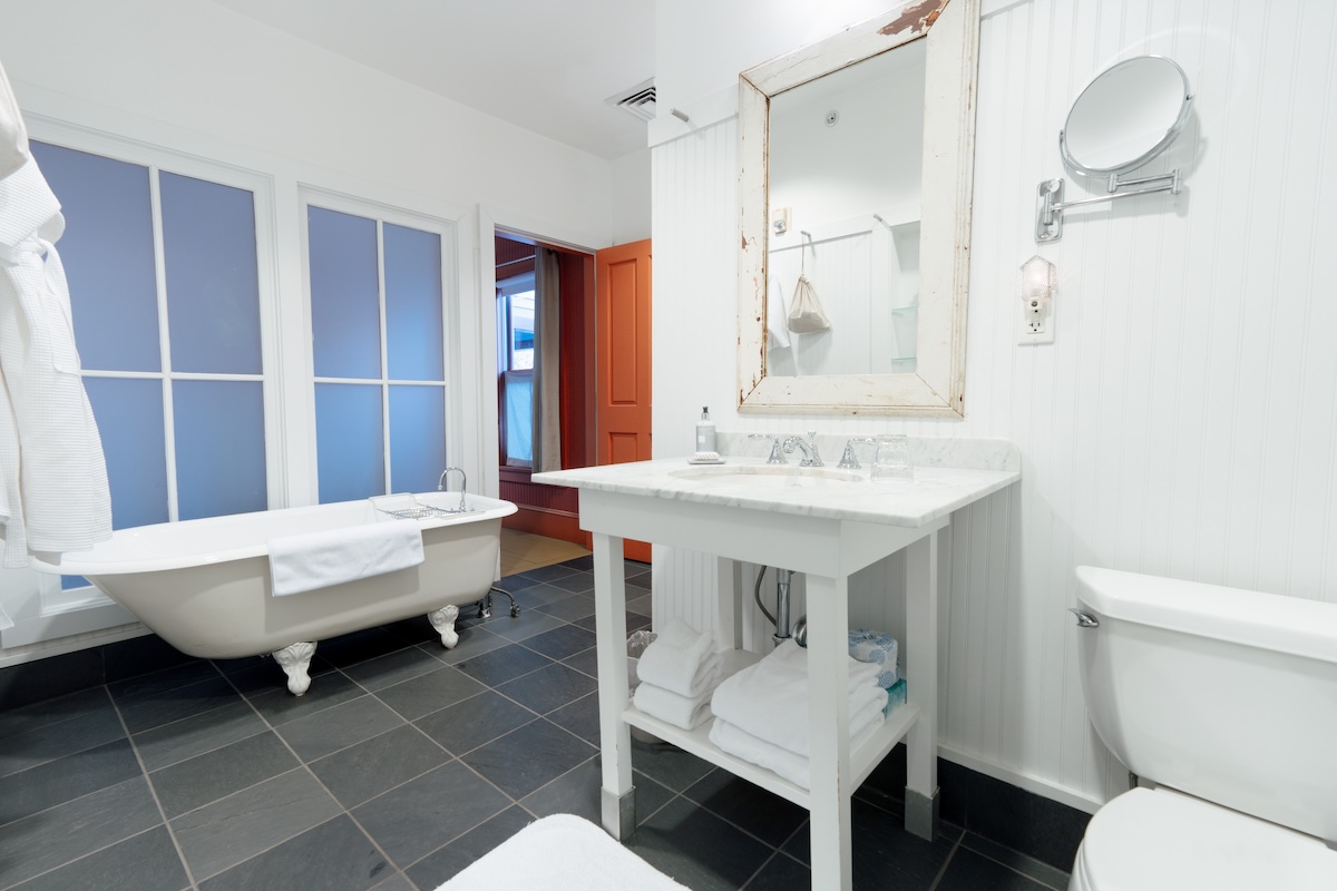 The Porches Inn Bathroom
