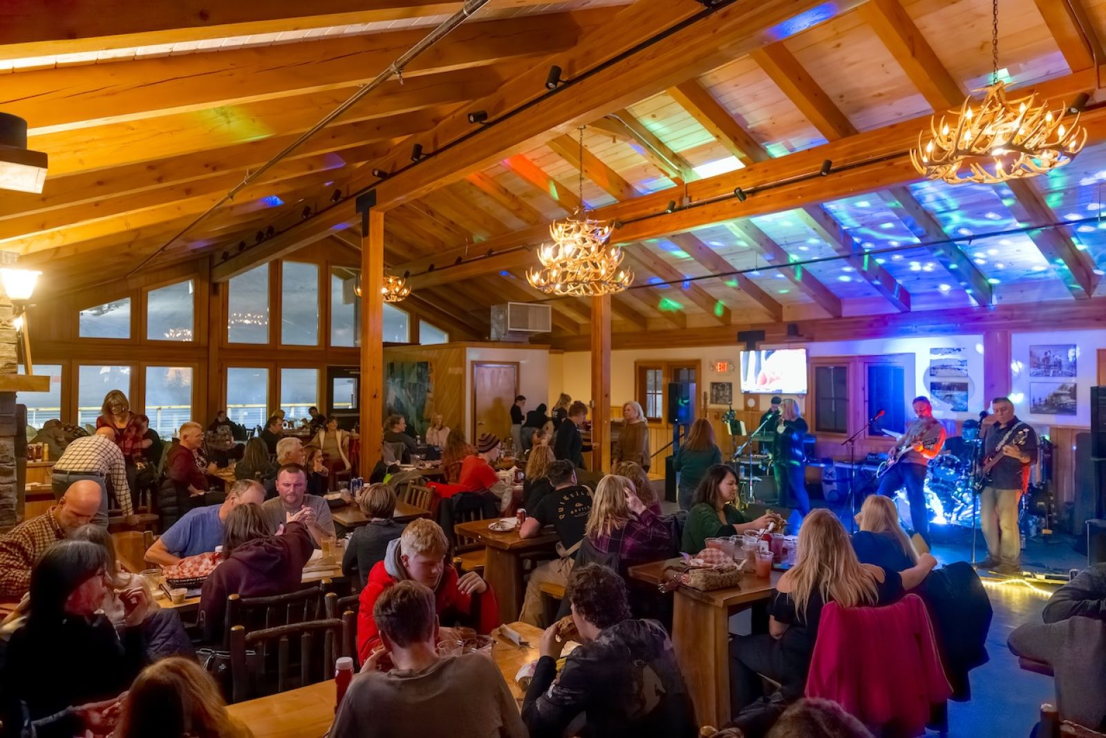 Live Music at the Crazy Horse